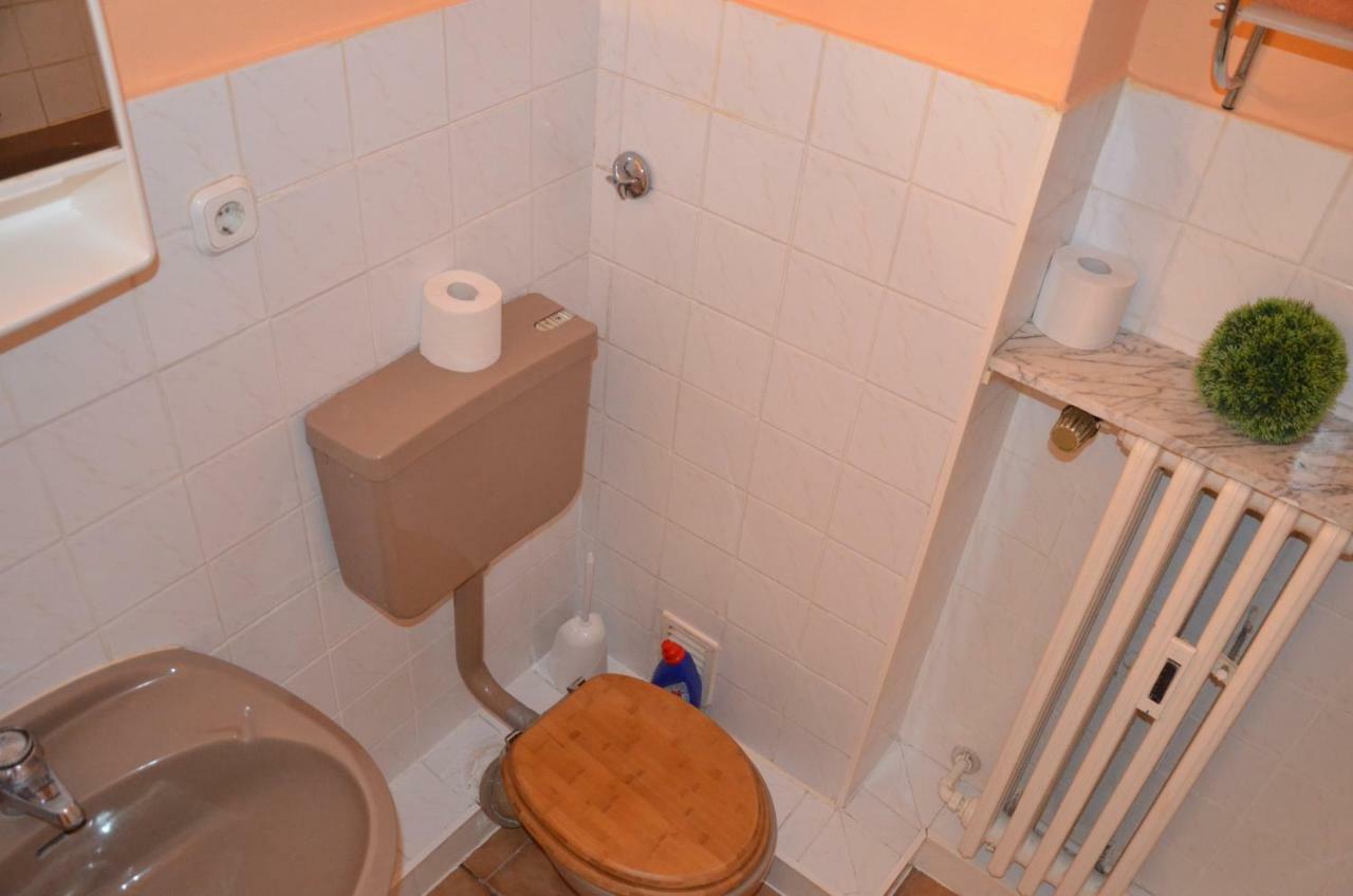 Ferienwohnungen In Moenchengladbach Bagian luar foto